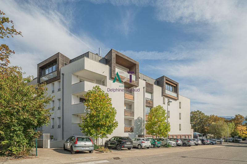 Appartement - 121 m² - 5 pièces