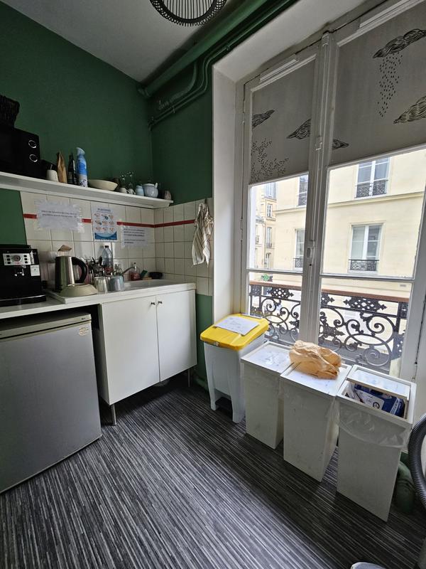 Bureau - 186 m² - 4 pièces