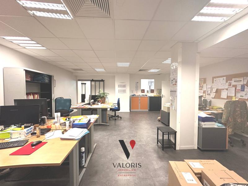 Bureau - 288 m² - 9 pièces