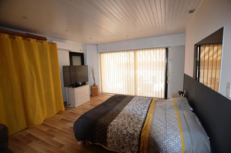 Maison - 162 m² - 8 pièces