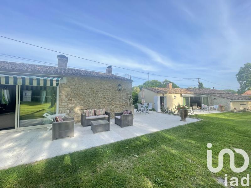 Maison - 230 m² - 6 pièces