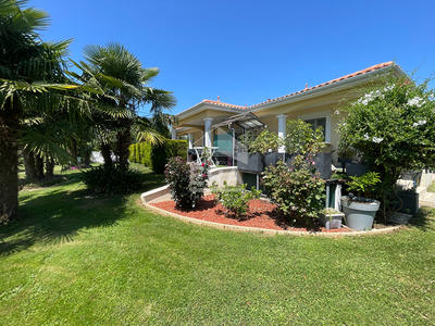 Maison - 102 m² - 4 pièces