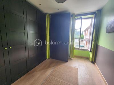 Maison - 163 m² - 9 pièces