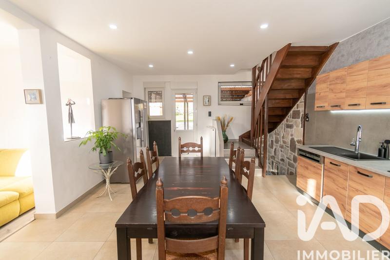 Maison - 75 m² - 5 pièces