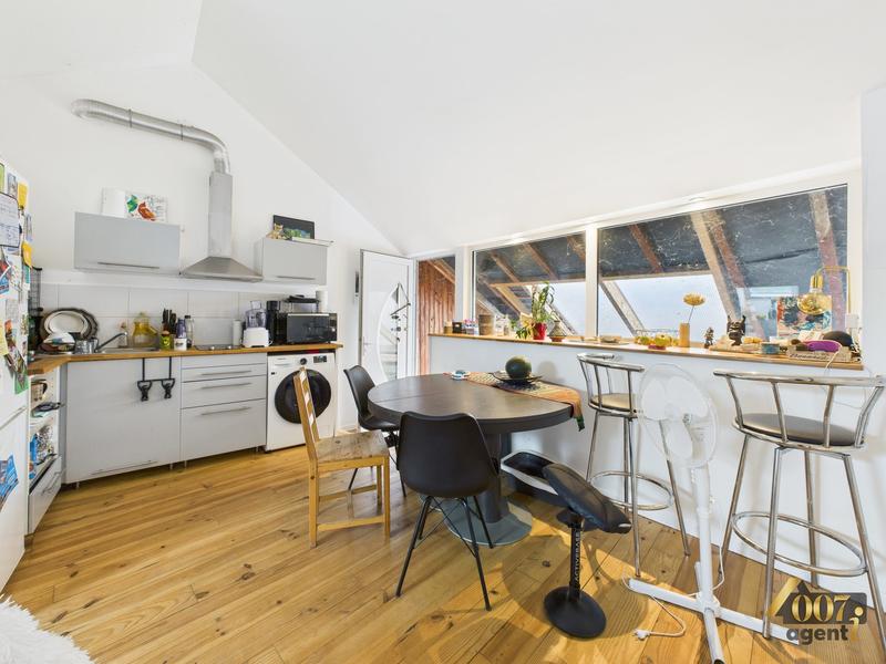 Maison - 121 m² - 8 pièces