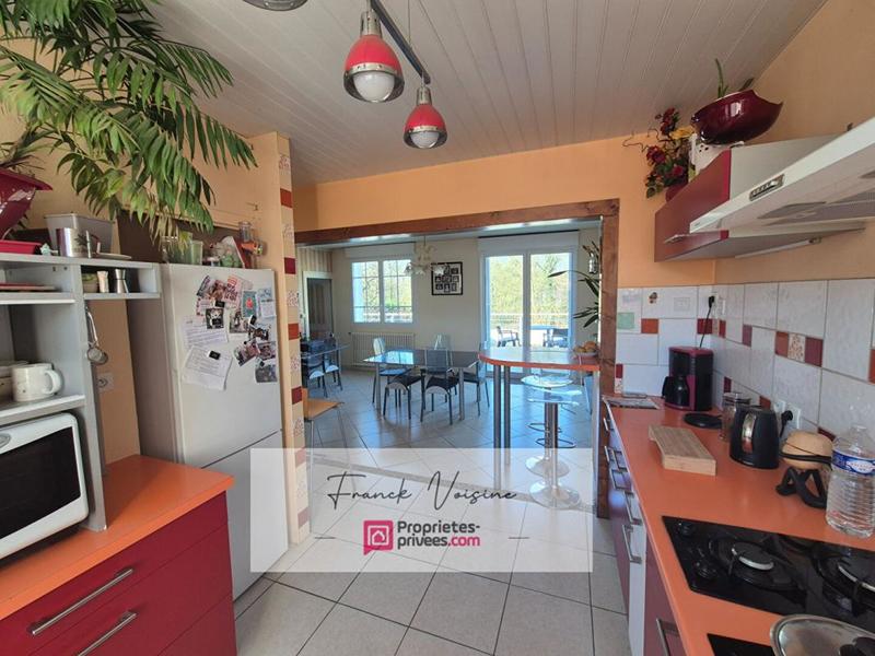 Maison - 128 m² - 8 pièces