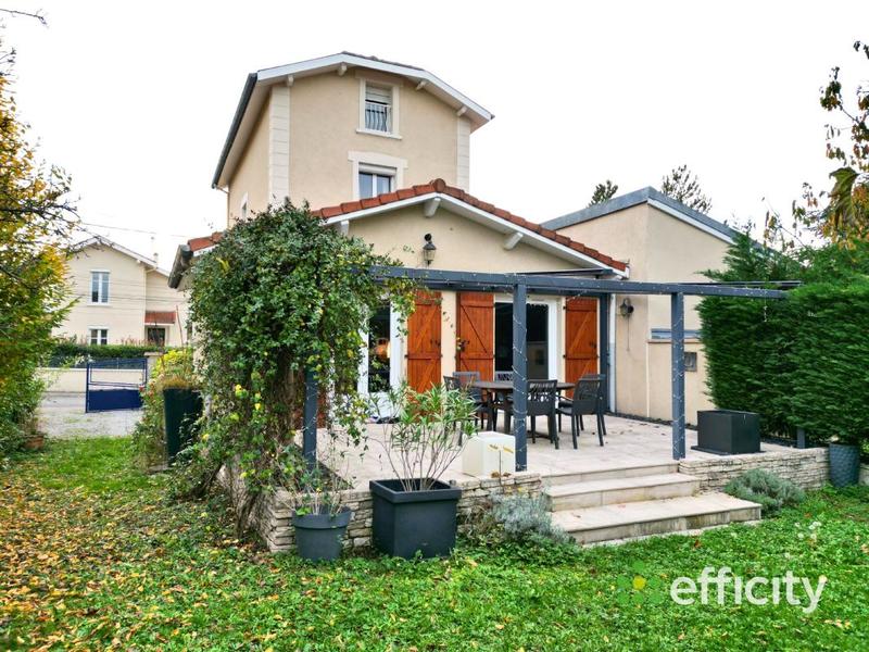 Maison de ville - 110 m² - 5 pièces