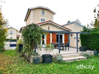 Maison de ville - 110 m² - 5 pièces