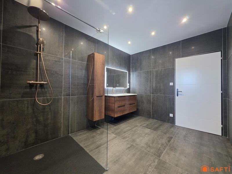 Maison - 140 m² - 4 pièces