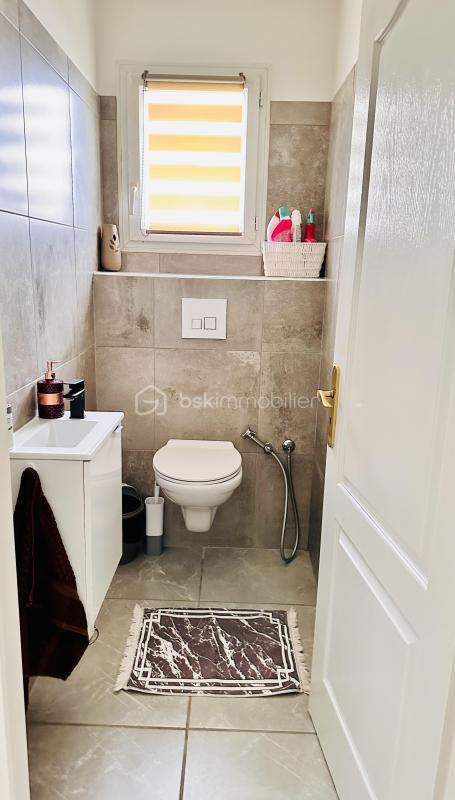 Maison traditionnelle - 140 m² - 5 pièces