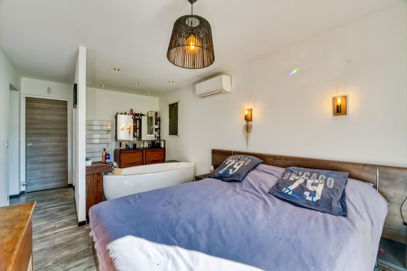 Maison - 106 m² - 4 pièces