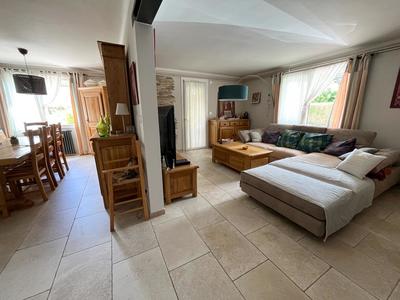 Maison - 150 m² - 5 pièces