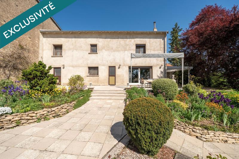 Maison - 214 m² - 5 pièces