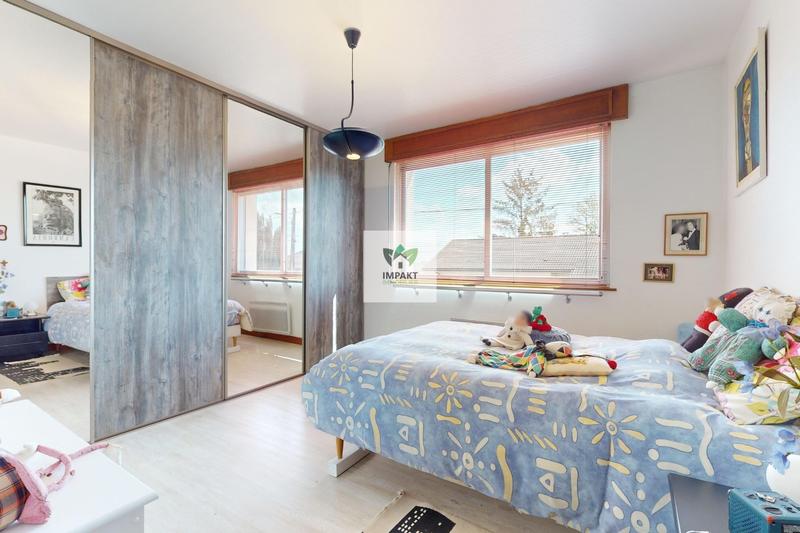 Villa - 231 m² - 8 pièces