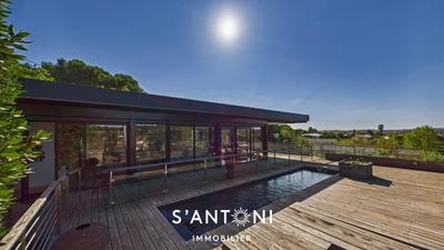 Villa - 180 m² - 4 pièces