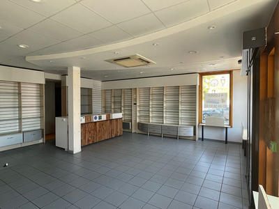 Local commercial - 80 m² - 6 pièces