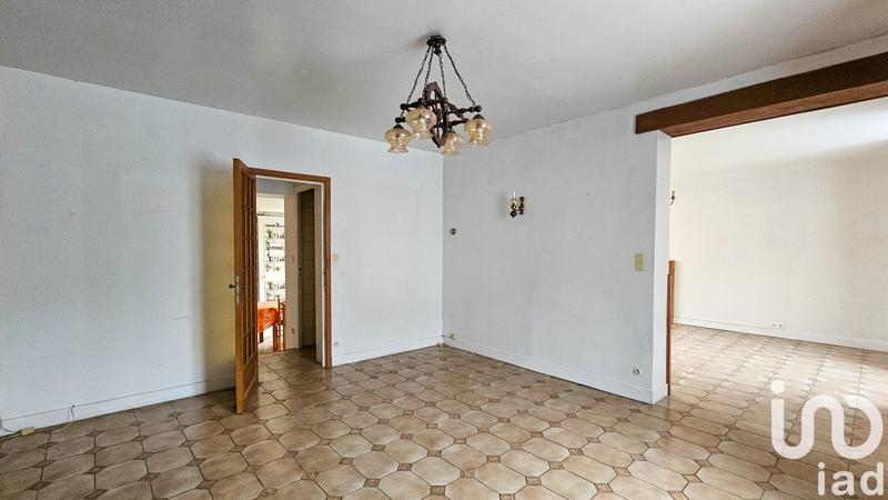 Maison - 224 m² - 9 pièces