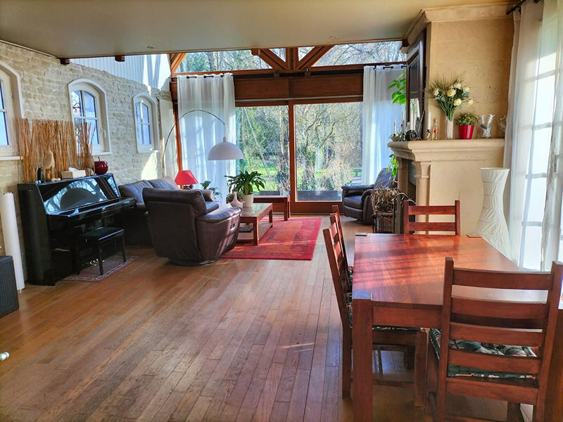 Maison - 200 m² - 7 pièces