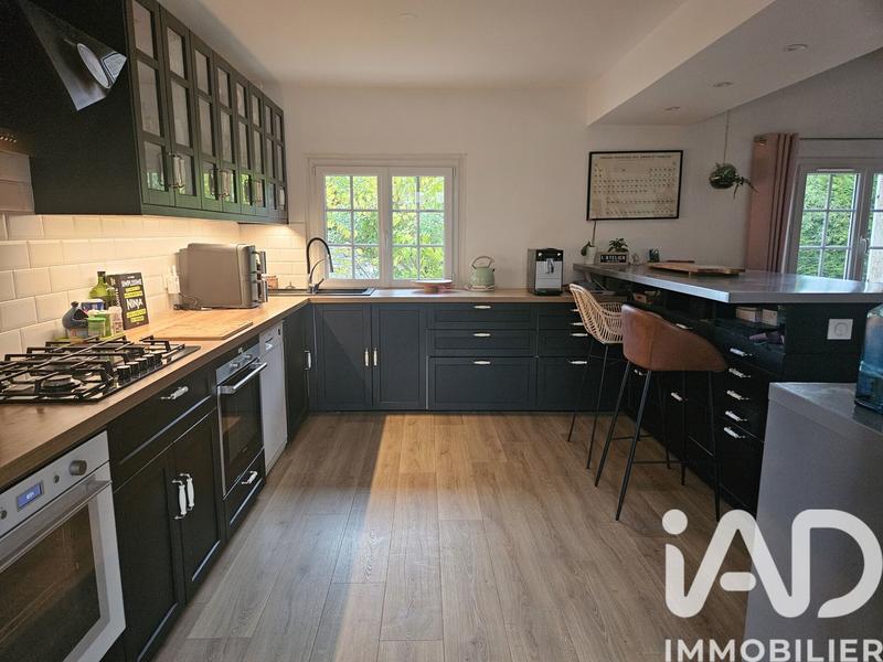 Maison - 157 m² - 7 pièces