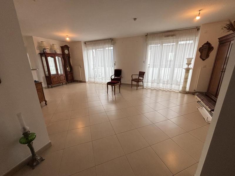 Appartement - 83 m² - 4 pièces