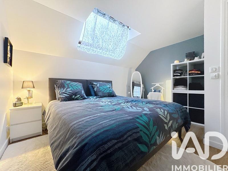 Maison - 180 m² - 9 pièces