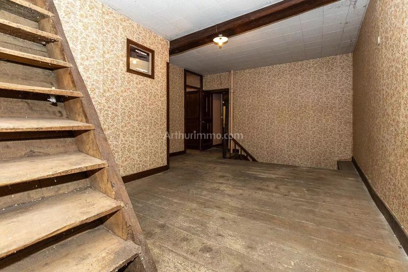 Maison - 238 m² - 10 pièces