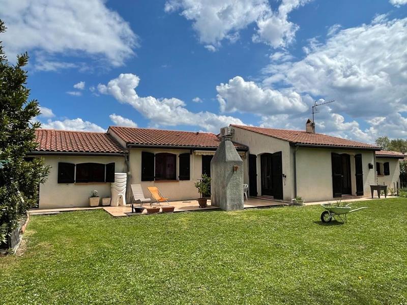 Maison - 160 m² - 8 pièces