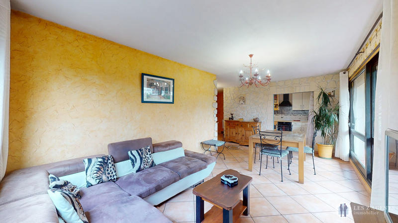 Appartement - 82 m² - 4 pièces