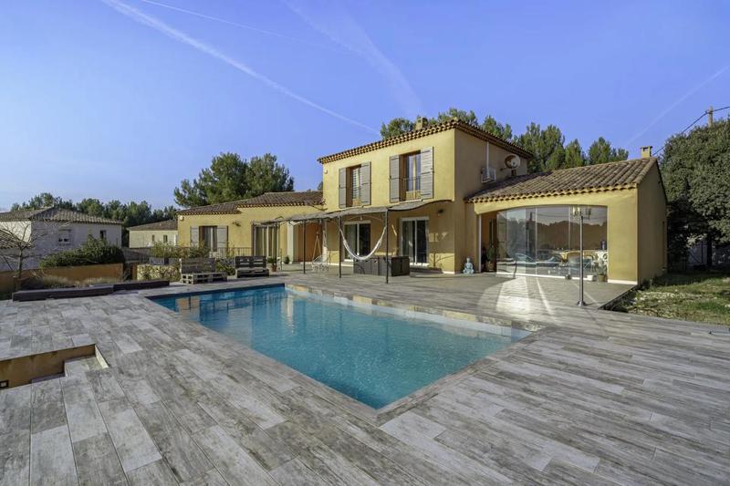 Maison - 190 m² - 6 pièces