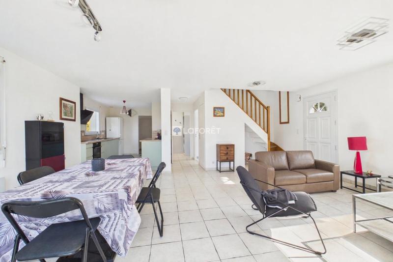 Maison - 101 m² - 6 pièces