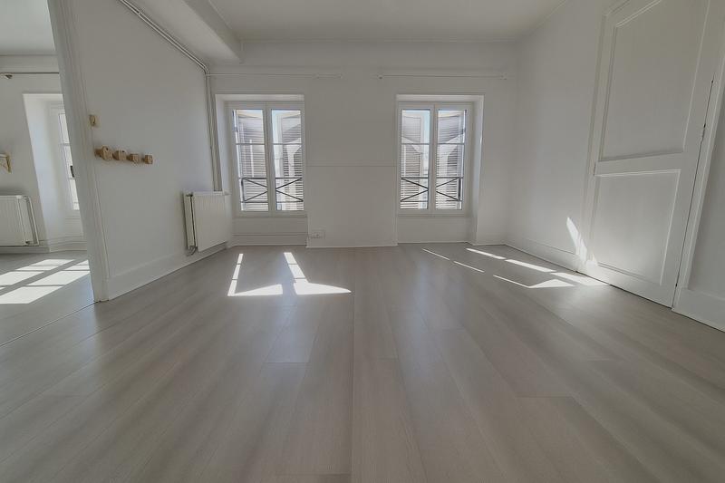 Appartement - 77 m² - 4 pièces