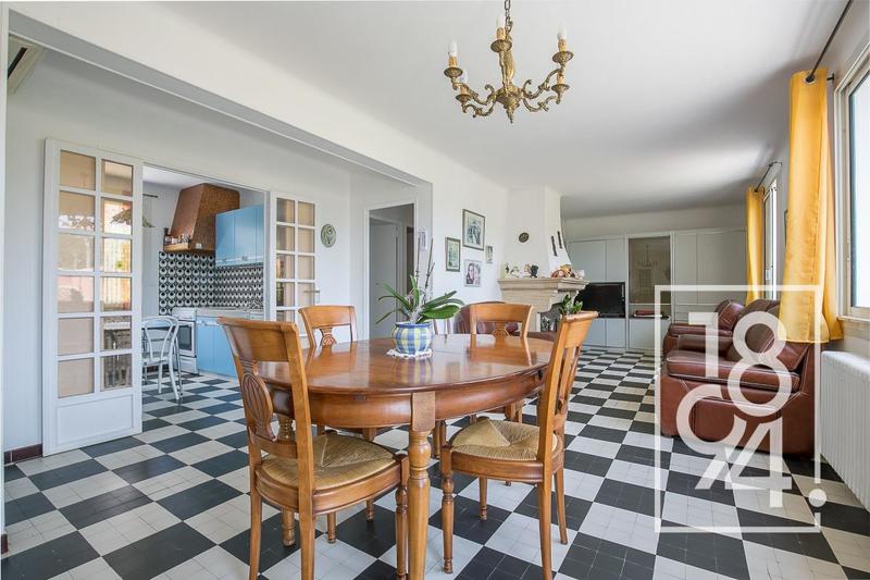 Maison - 140 m² - 4 pièces