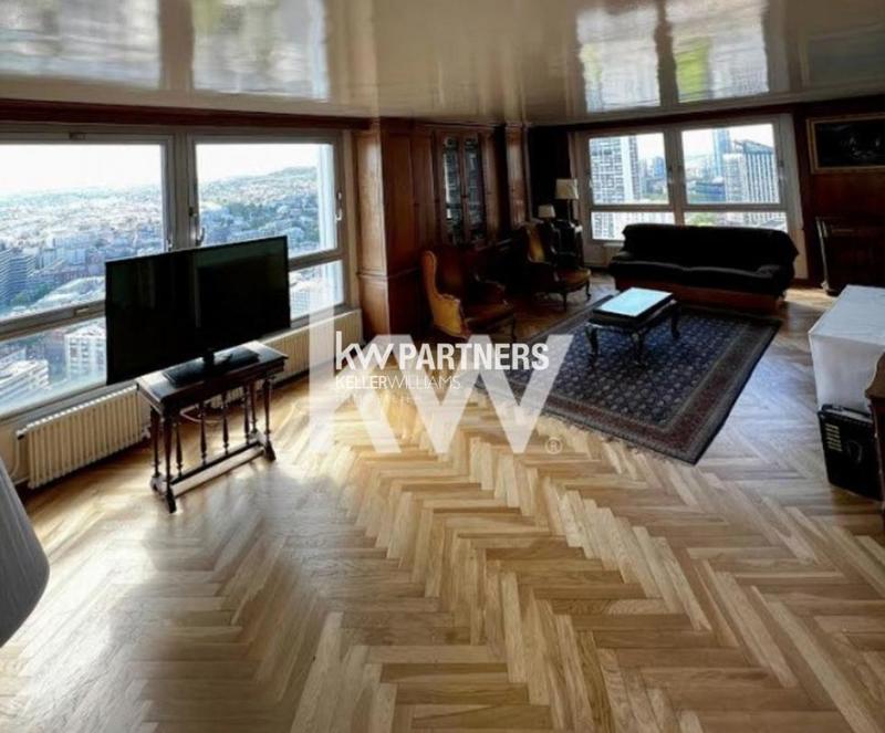 Appartement - 110 m² - 4 pièces