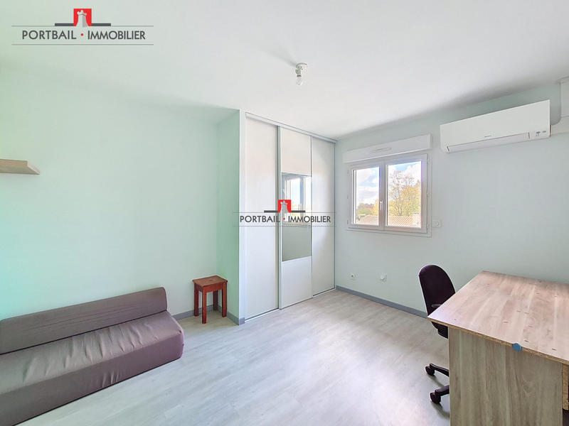 Maison traditionnelle - 145 m² - 6 pièces