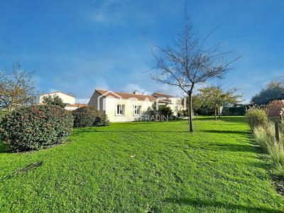 Maison - 139 m² - 7 pièces