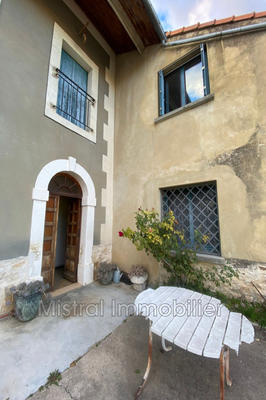 Propriété - 195 m² - 9 pièces