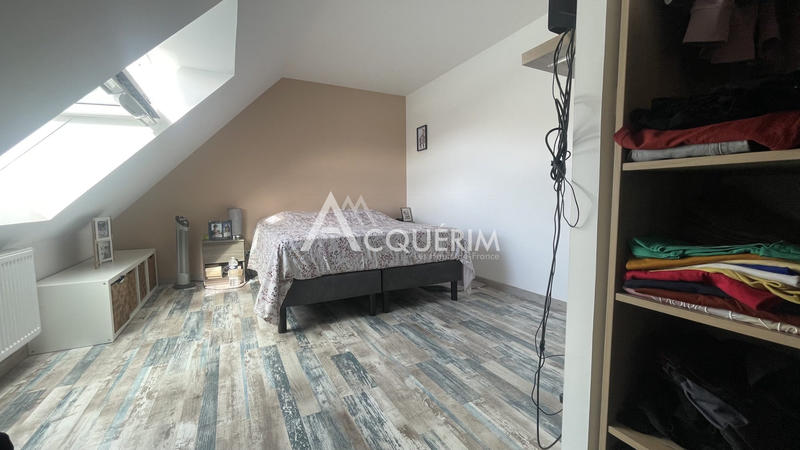 Maison - 95 m² - 4 pièces