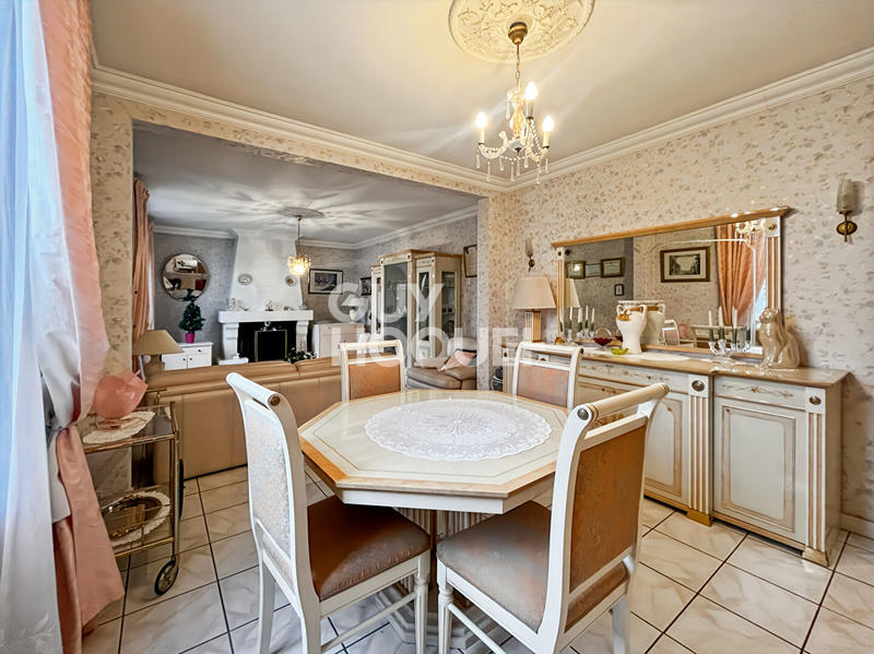 Maison - 100 m² - 7 pièces