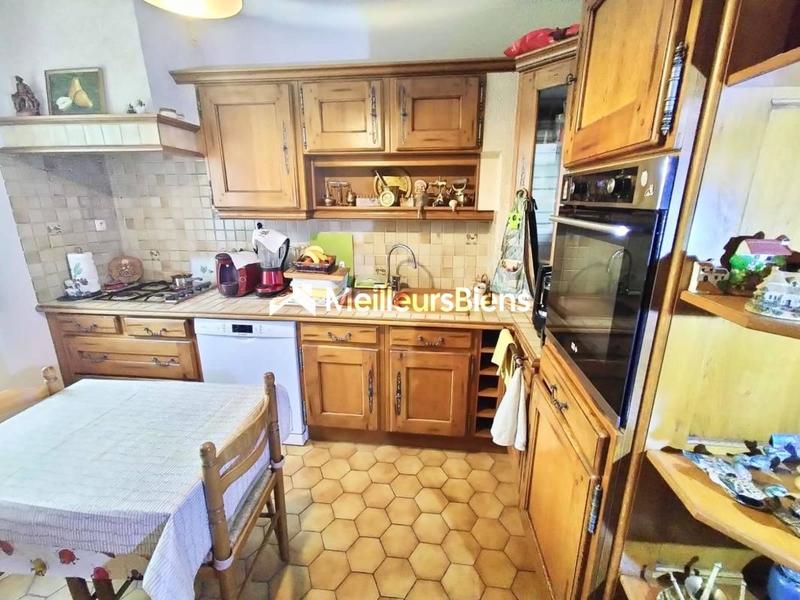 Maison - 121 m² - 6 pièces