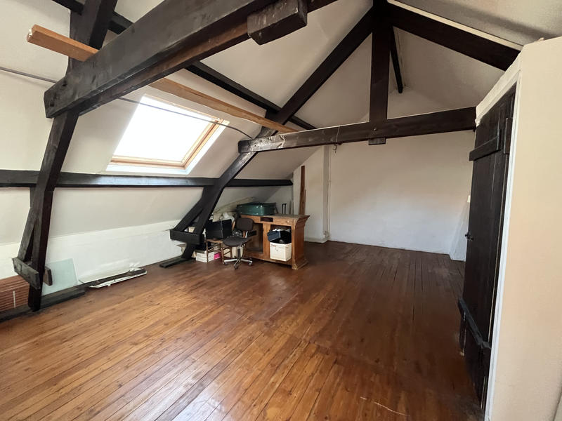 Maison - 199 m² - 8 pièces