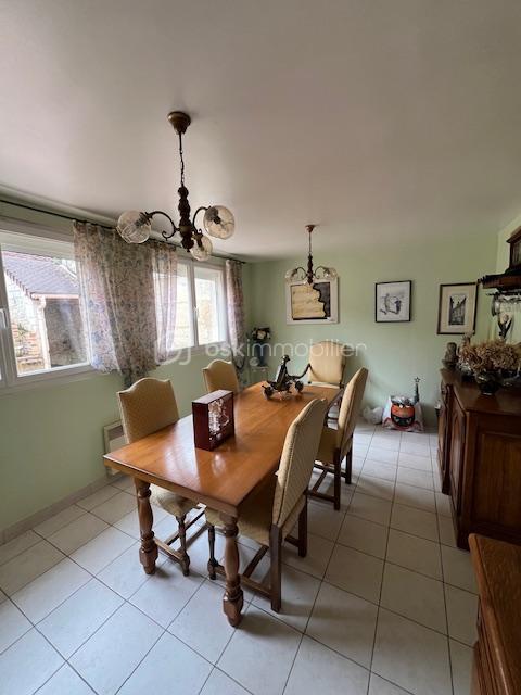 Maison - 140 m² - 7 pièces