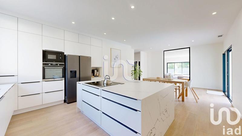 Maison - 158 m² - 4 pièces