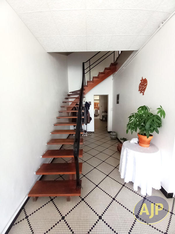 Maison - 173 m² - 5 pièces