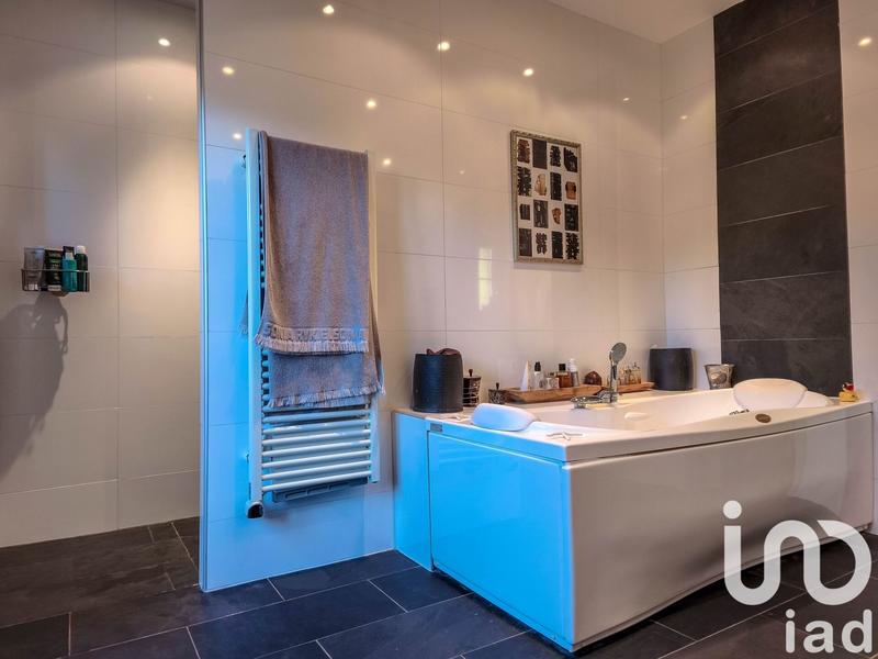 Maison de ville - 226 m² - 6 pièces