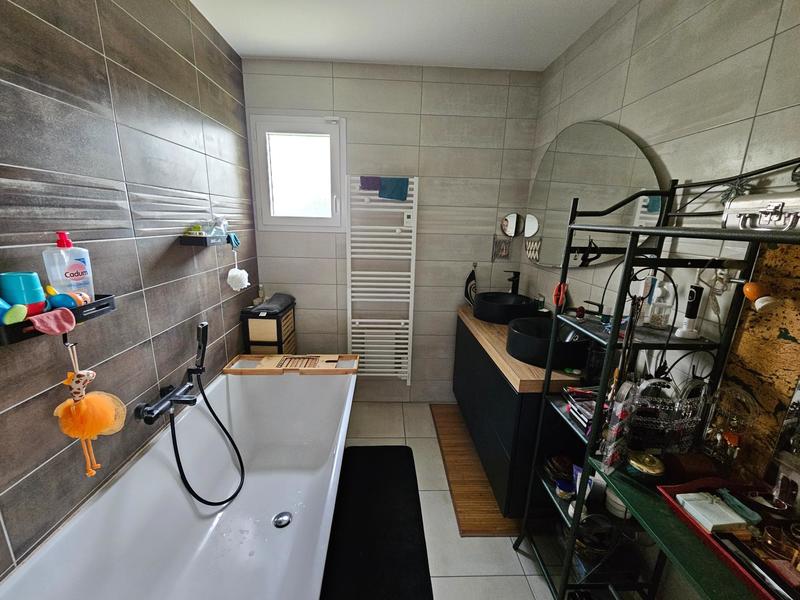 Maison - 122 m² - 5 pièces