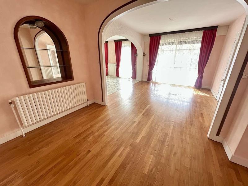 Maison traditionnelle - 130 m² - 6 pièces