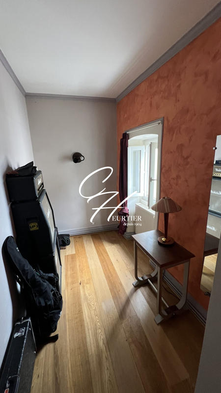 Appartement - 96 m² - 4 pièces