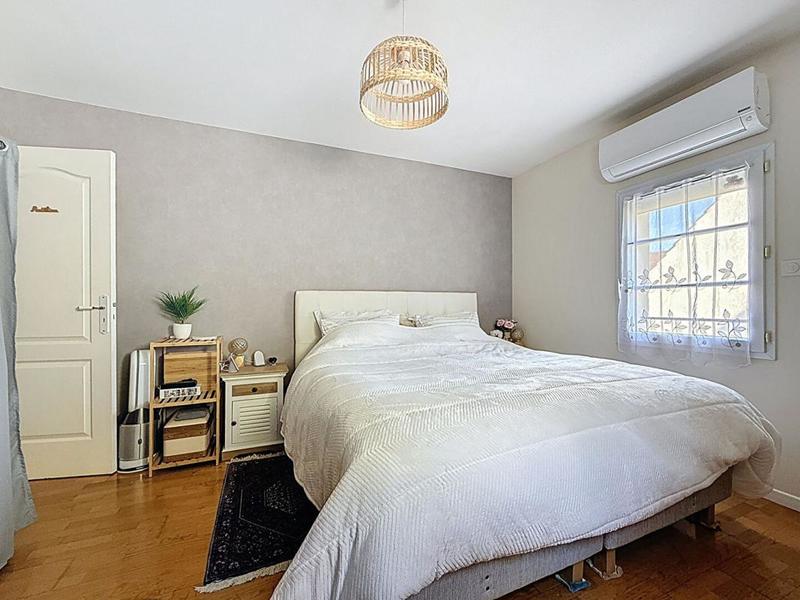 Maison - 177 m² - 6 pièces