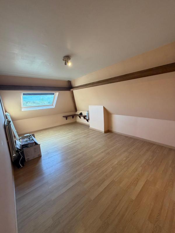 Maison - 226 m² - 12 pièces