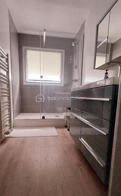 Appartement - 100 m² - 4 pièces